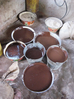 03 Bassine D Huile De Karite Couleur Chocolat